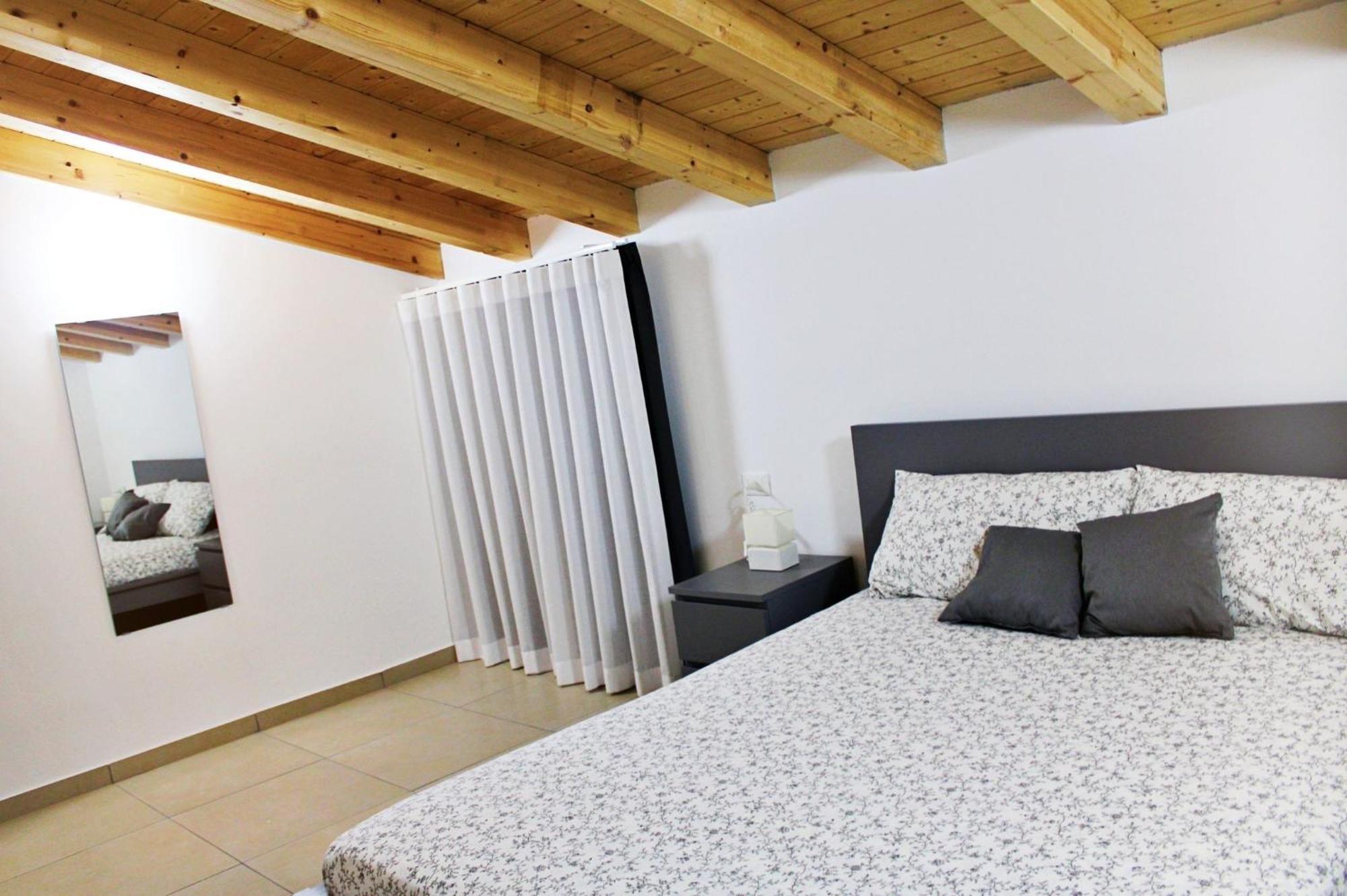 La Claudette Apartment Катания Экстерьер фото